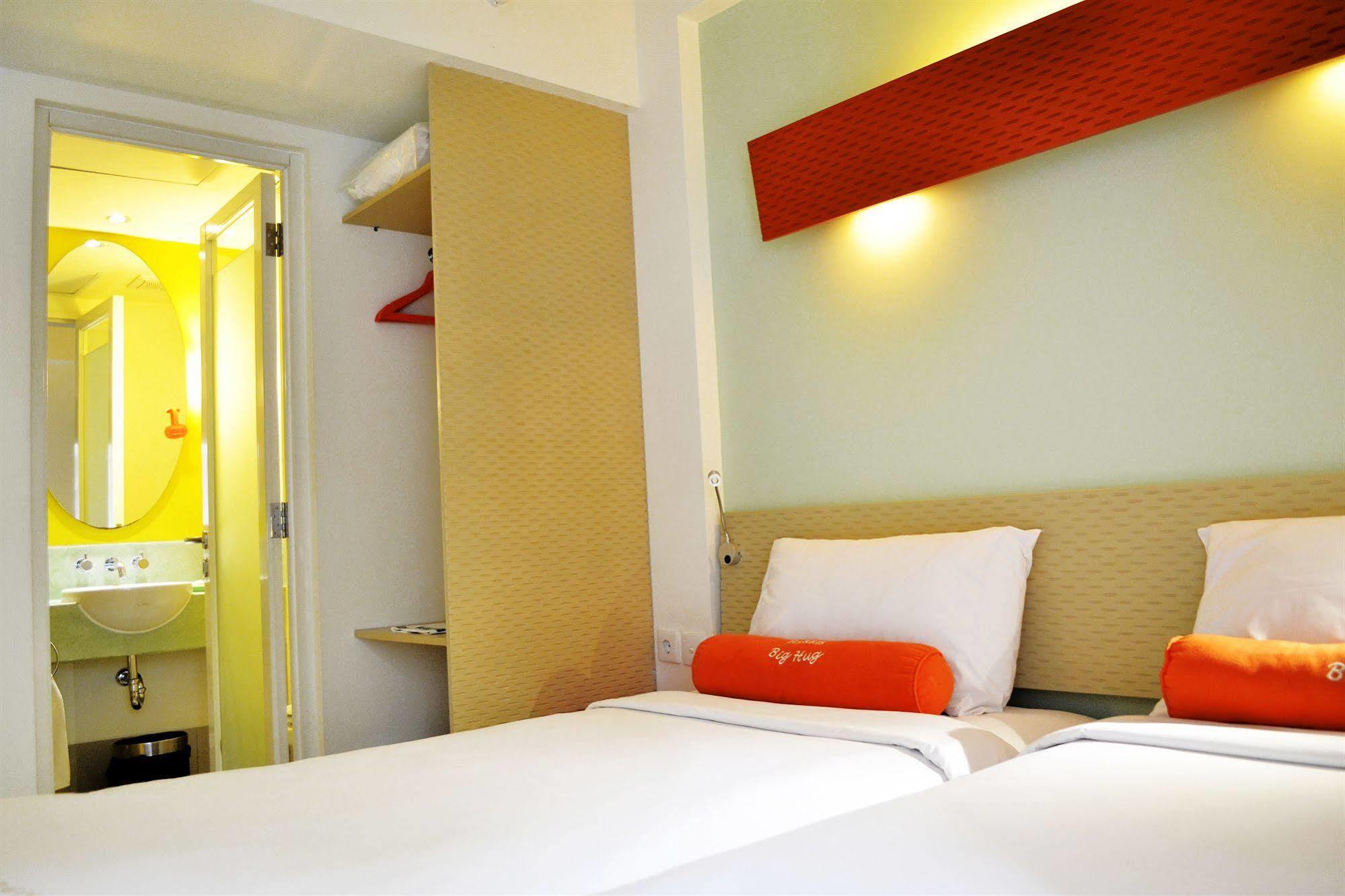 Hotel Harris & Residences Sunset Road